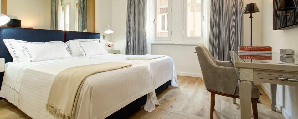 Designer Suite bedroom - Hotel Lungarno