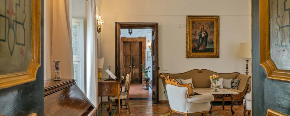 Hotel Palazzo Murat - Reception Area 