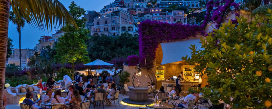 Hotel Palazzo Murat - Outside Area by Night 