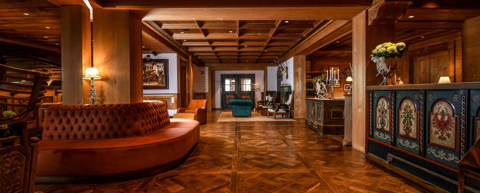 Interior Reception area - Hotel Tyrol - Winter 
