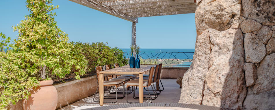 2bedroom residence with jacuzzi  