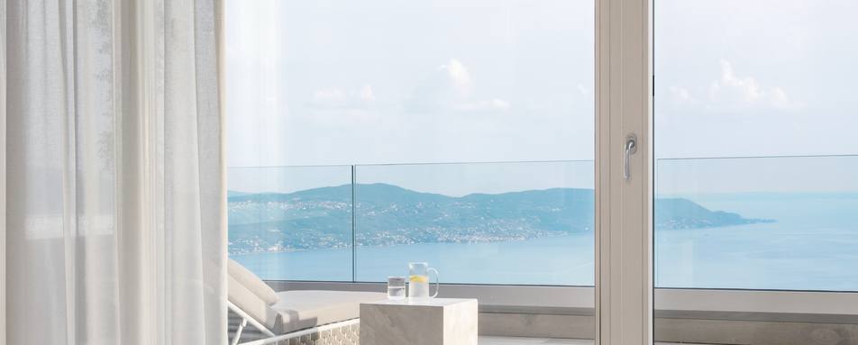 Lefay Resort - Sky Suite Bedroom 