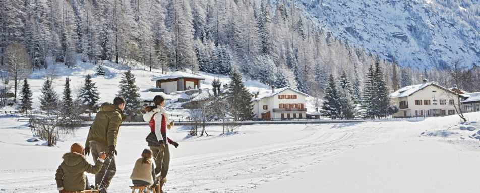 Sledging - Montana Lodge & Spa