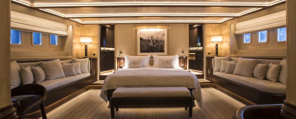 Master bedroom - Satori Yacht