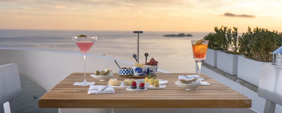 Gold Champagne Bar Villa Franca  