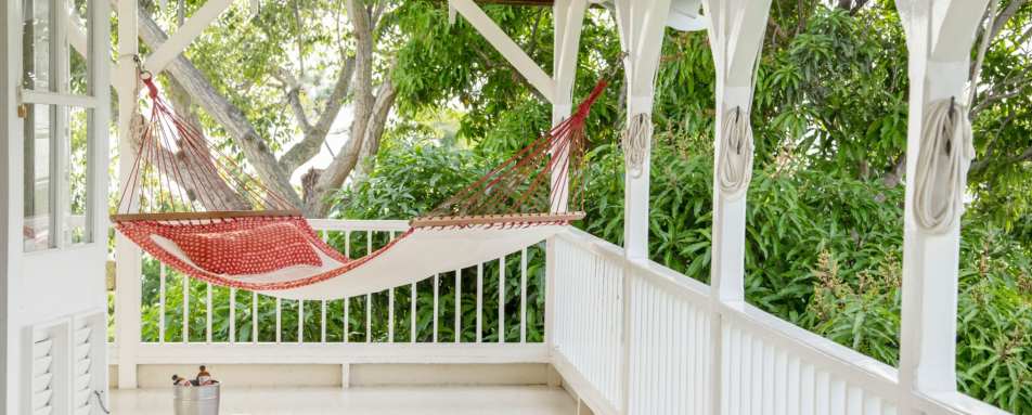 Veranda  - Strawberry Hill 