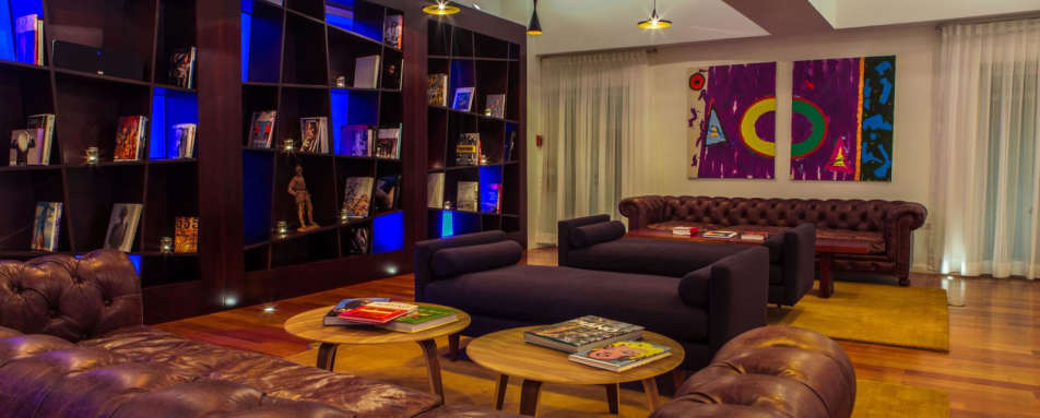 Explorer Lounge - The Trident Jamaica