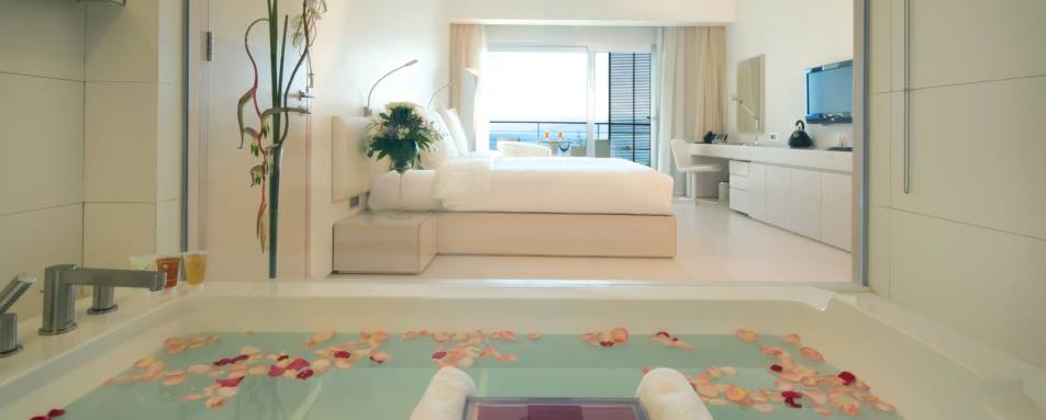 Deluxe Room with bathroom - Kempinski Aqaba