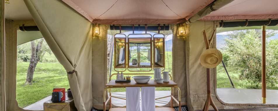 Angama Safari Camp - Vanity with a View 