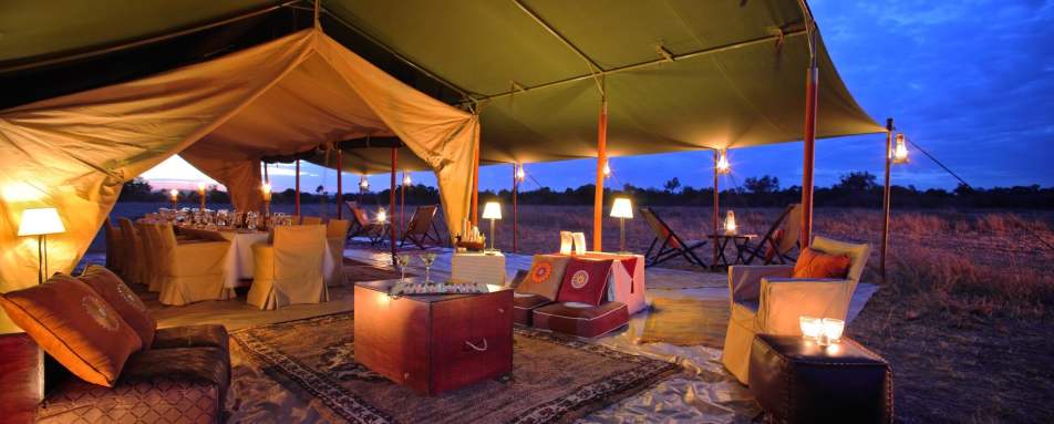 Atmospheric mess tent in the wild - Karisia Walking Safaris