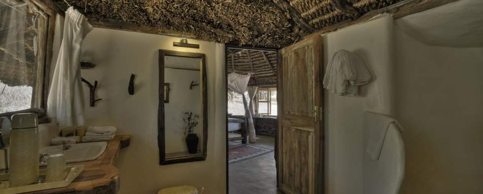 Family Cottage Bathroom - Lewa House