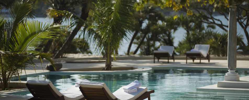 Pool - The Majlis Hotel