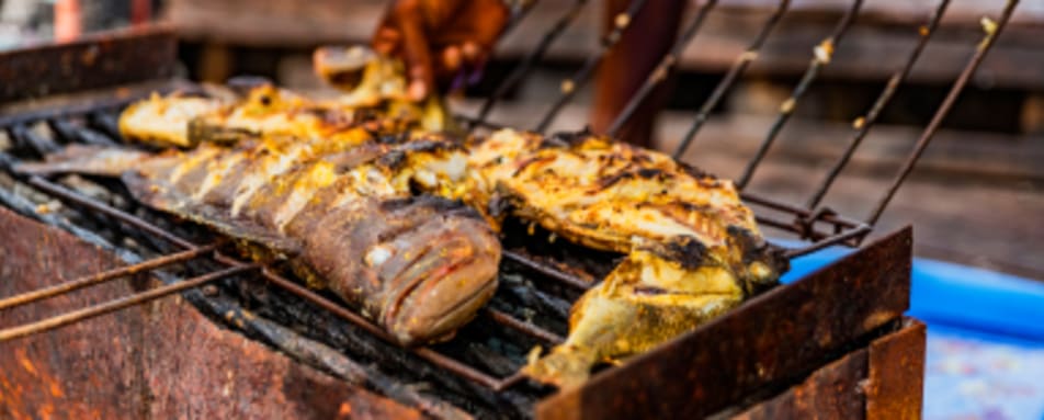 Traditional Cooking Class and Market Tour