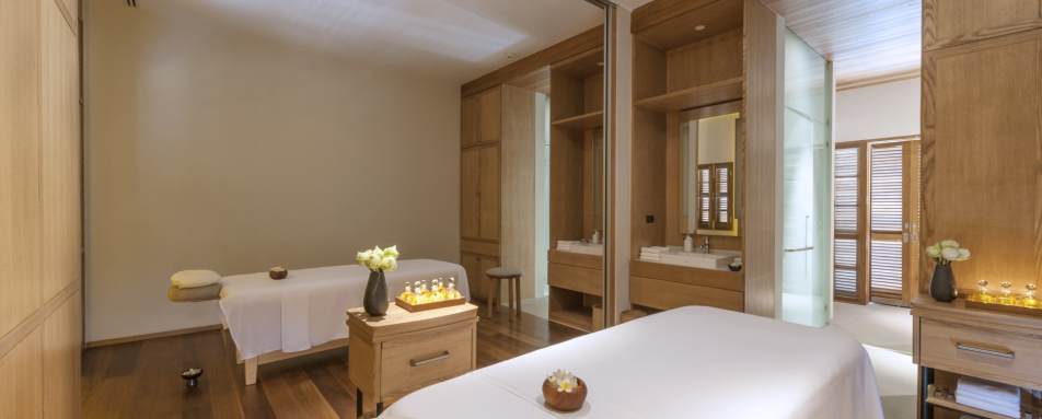 Treatment Room - Avani+