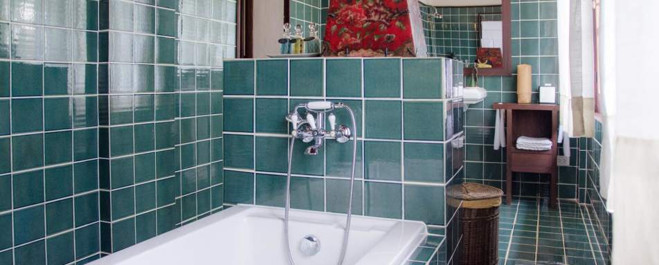 Bathroom, Satri House