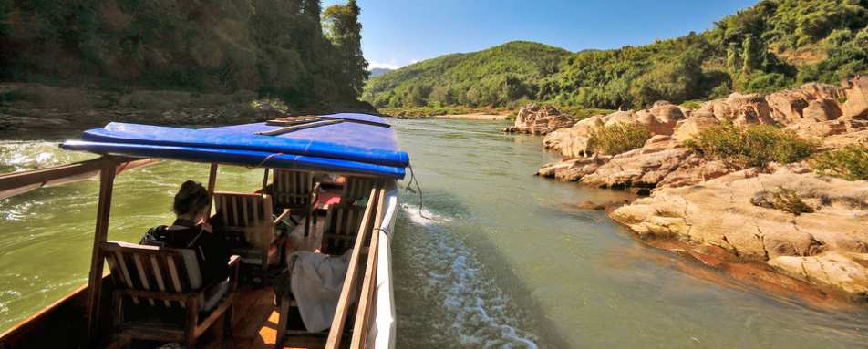 Boating down the Nam Ou 