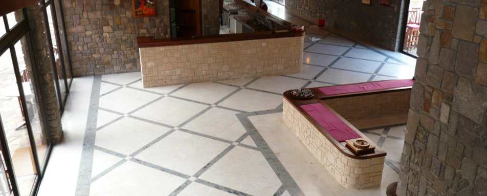 Lobby - Jardin du Roy