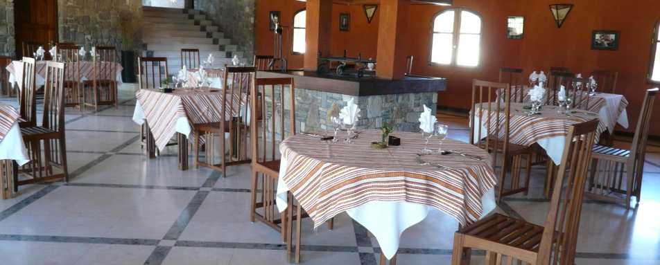 Dining area - Jardin du Roy