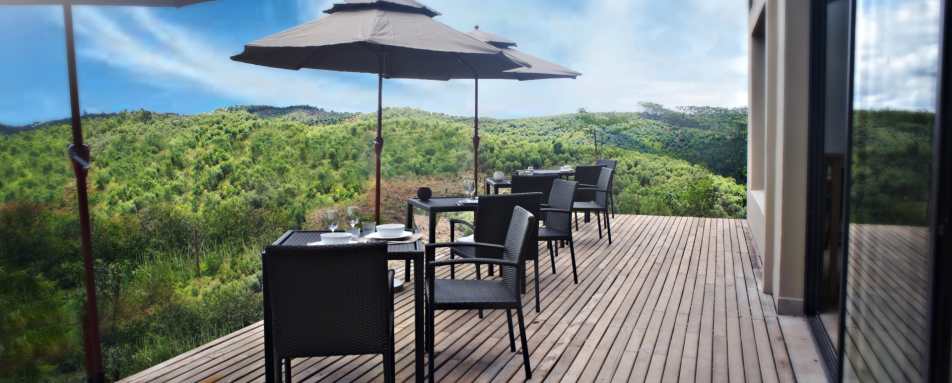 Main Terrace - Mantadia Lodge