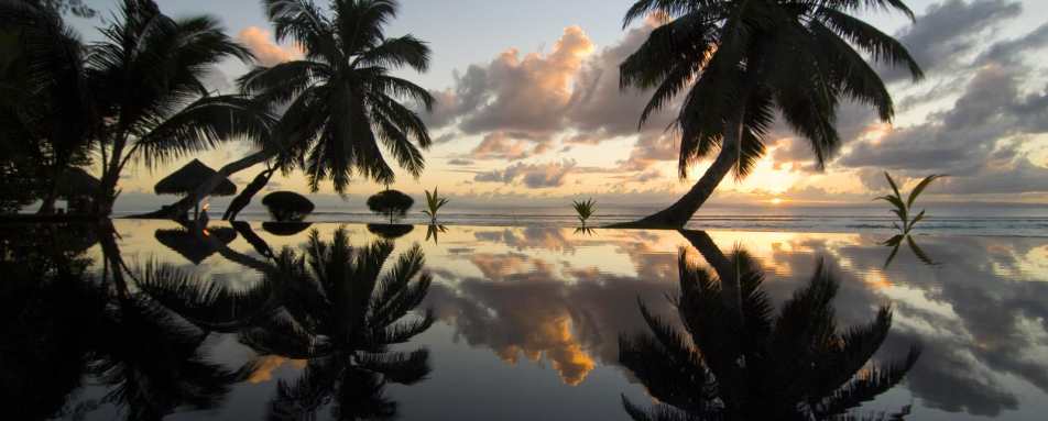Infinite Pool Sunset - Princesse Bora Lodge