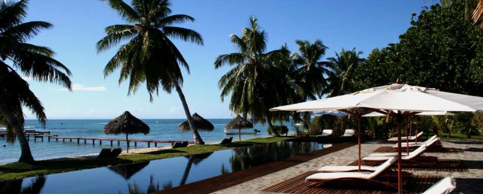 Pool & Sunbathing - Princesse Bora Lodge