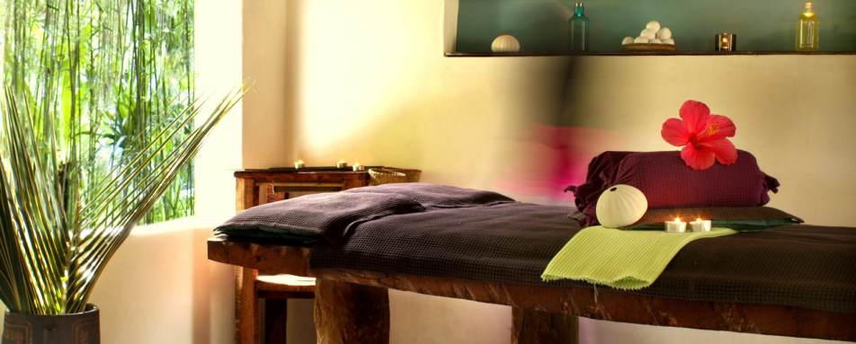 Massage table - Princesse Bora Lodge