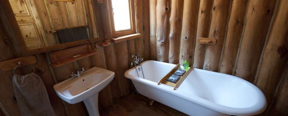 A bathroom - Chelinda Lodge