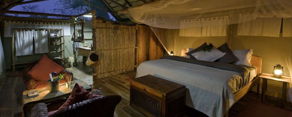 Tented Bedroom - Mvuu Lodge