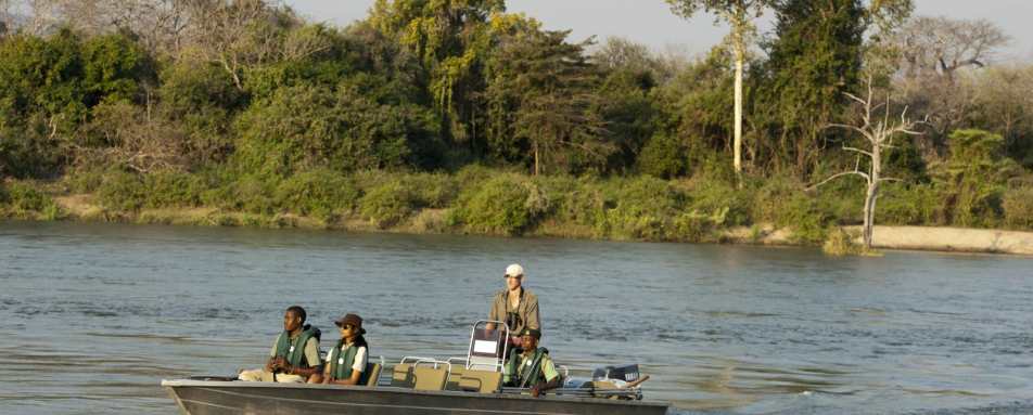 Boat Safari - Malawi Safari and Lake 