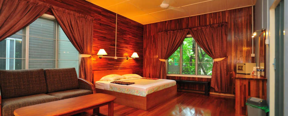 Double Bed Room - Kinabatangan Riverside Lodge