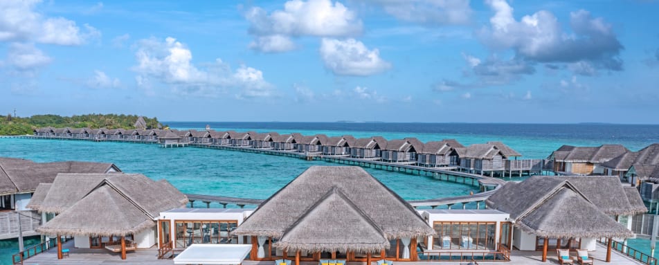 Two-bedroom Sunset Over Water Pool Residence 