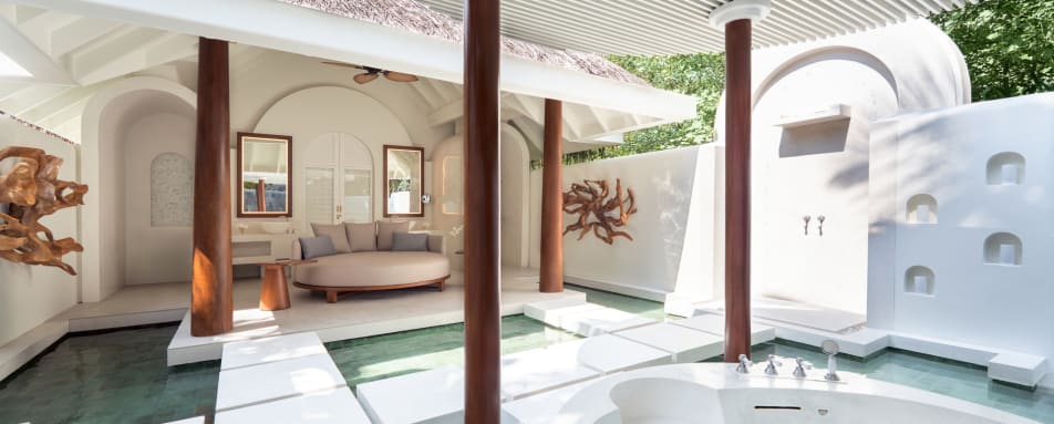  Beach Pool Villa Bathroom 