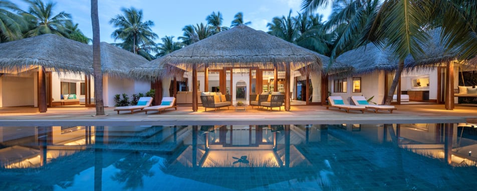 Exterior View Three Bedroom Beach Pool Residence P 