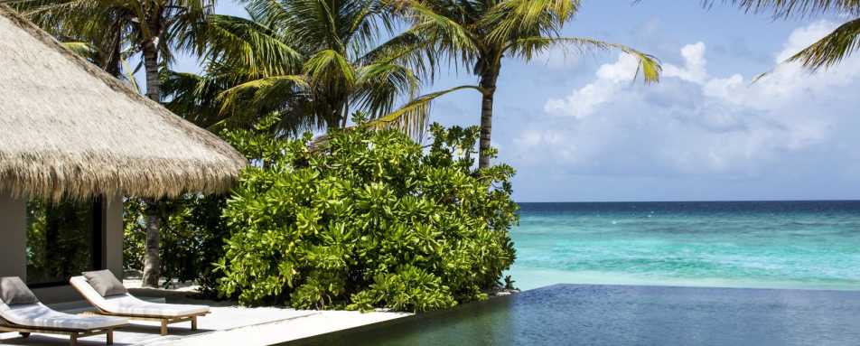 Island villa pool  - Cheval Blanc Randheli