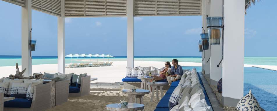 Blu - Sandfloor Lounge - Four Seasons Resort Maldives At Landaa Giraavaru