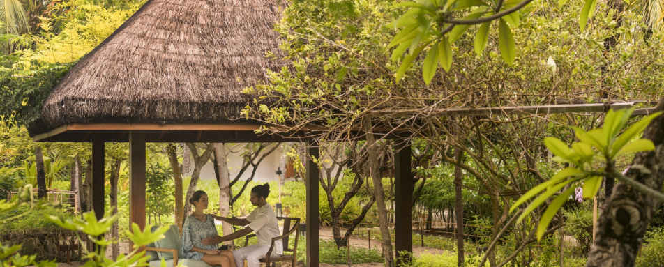 Four Seasons Resort Maldives at Landaa Giraavaru 