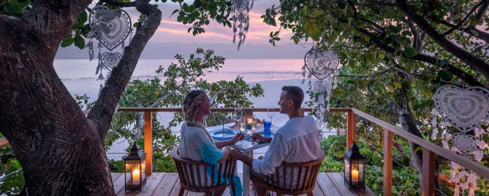 Four Seasons Resort Maldives at Landaa Giraavaru 