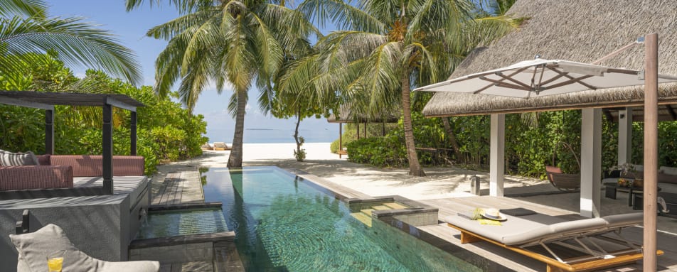 Beach Villa with Pool 