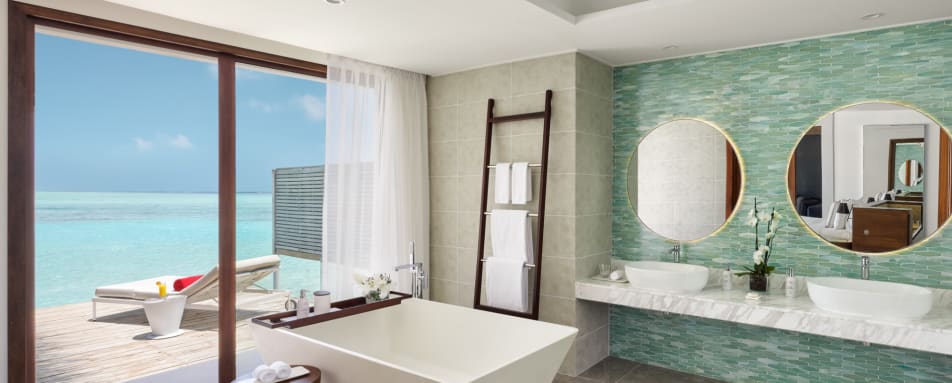 Over Pool Villa Bathroom 