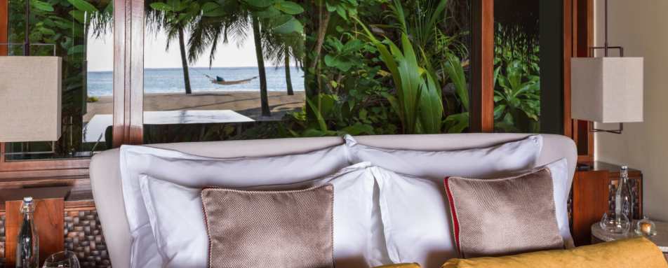 Beach Villa with Pool Bedroom - One&Only Maldives At Reethi Rah Island