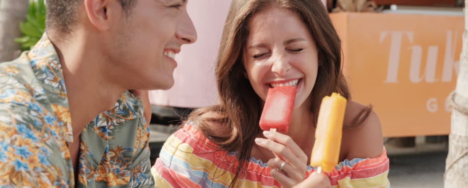 TUK TUK GELATO -people with ice cream 