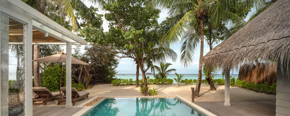 Deluxe Beach Villa with Pool exterior 