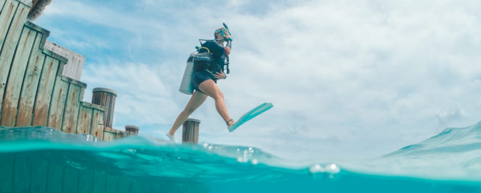 Diving - giant stride off jett 