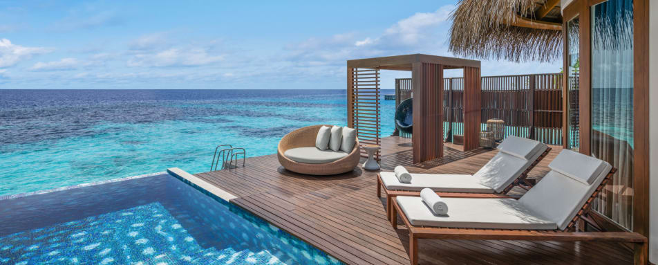 OverwaterVillaTerrance 