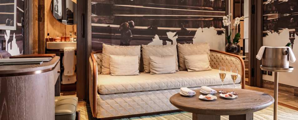 Deluxe Grand Harbour View Suite 