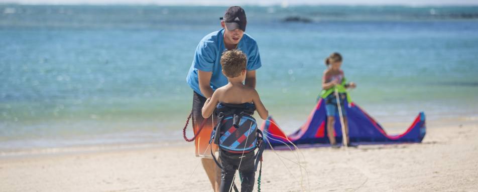 Kitesurfing with Kite Globing - Constance Prince Maurice