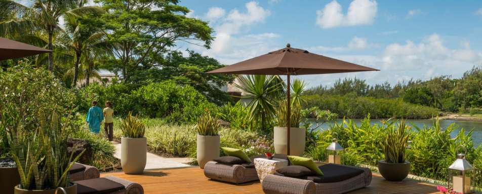 Relaxing at Four Seasons Resort Mauritius at Anahita