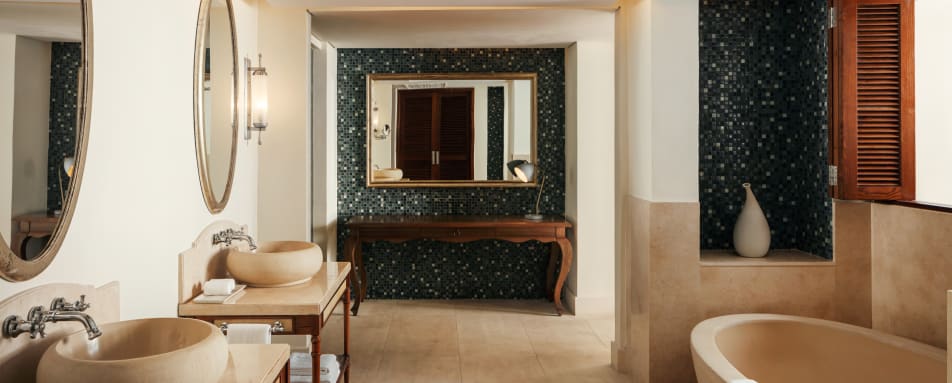 lemorne beach accesssuite bathroom 