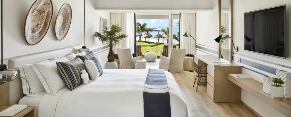 Junior Suite Bedroom 