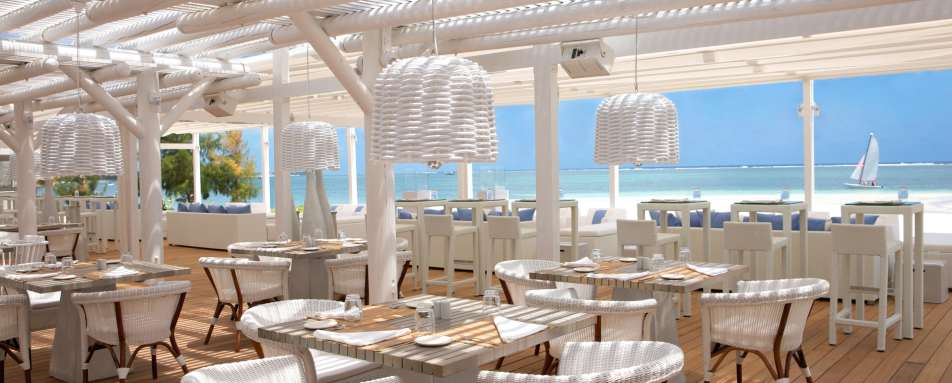 Beach Rouge - LUX Belle Mare